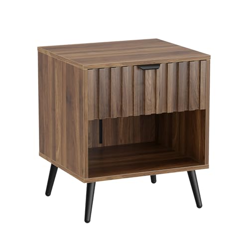 Nussbaum Nachttisch geriffelter, Mitte des Jahrhunderts, moderner, nahtlose Lattenschublade, Metallbeine, Schlafzimmer