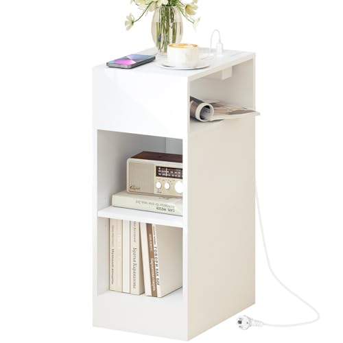 YOSHOOT Schmaler Nachttisch, Nachttisch aus Holz mit Ladestation, Dünner Tisch mit 3 offenen Regalen, platzsparende Beistelltische für Schlafzimmer, Wohnzimmer,25 * 35 * 61cm(Weiß)