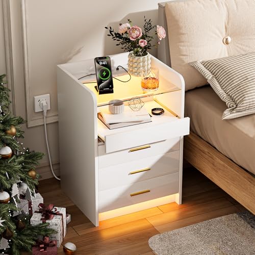Nachttisch mit 2AC-Steckdose/2 USB-Anschlüsse & 1 RGB LED-Beleuchtung, Nachtkästchen mit 3 Schubladen & 1 Ausziehrega & 1 offene Partition,Platzsparend für Schlaf & Arbeitszimmer(45x40x65 cm,Weiß)