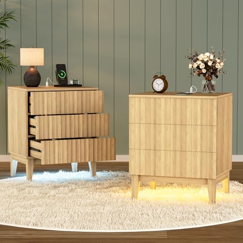 Gurexl LED Nachttisch 2 er Set mit Ladefunktion und 3 Schubladen,Gestreiftes Nightstand aus Holz mit USB & Type-C,Modern Bedside Table mit Bewegungsmelder für Schlafzimmer,Wohnzimmer,B üro,Eiche