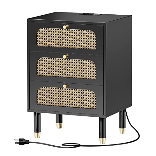 LEADZM Rattan Nachttisch 2er Set mit Ladestation, Nachttische 3 Schubladen 2er Set, Boho Endtisch/Beistelltisch, Rattan Nachttisch für Schlafzimmer (1, Schwarz)