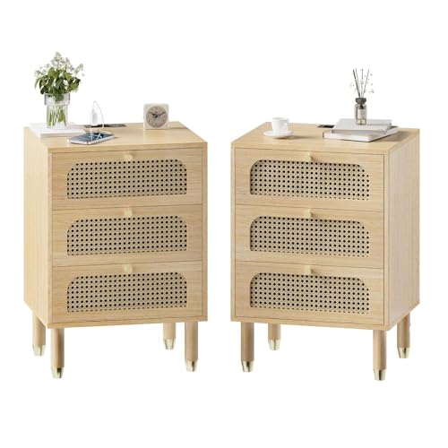LEADZM Rattan Nachttisch 2er Set mit Ladestation, Nachttische 3 Schubladen 2er Set, Boho Endtisch/Beistelltisch, Rattan Nachttisch für Schlafzimmer (2, Eiche)