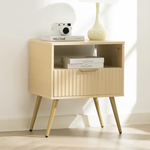 IDIMEX Nachttisch MERVAL mit Einer Schublade, Eiche/Gold – stilvolle Nachtkommode mit offener Ablage, goldene Füße aus Metall, MDF-Front mit Rillen, Griff aus Metall lackiert